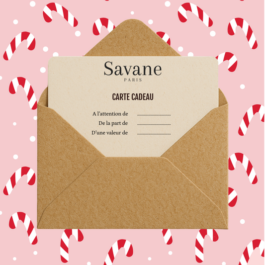Offrez une carte cadeau valable sur toute la boutique pendant 1 an. Des cadeaux brodés main personnalisés par notre atelier Savane Paris basé en France 