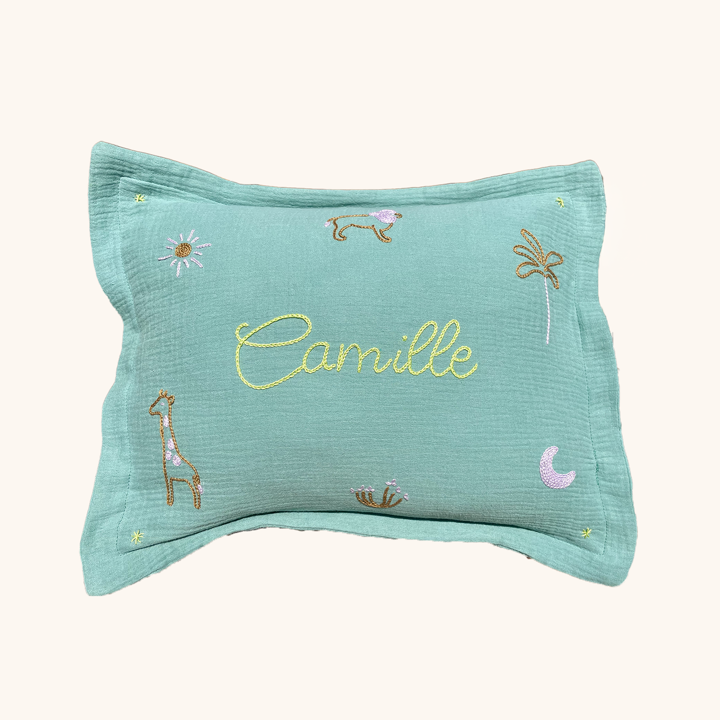 coussin vert gaze de coton idée cadeau de naissance anniveraire décoration chambre bébé et enfant 